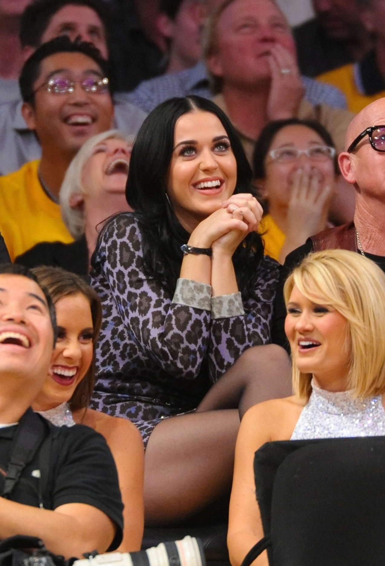Katy Perry - at Staples Center in LA watching the Lakers vs Mavericks game